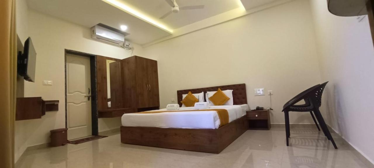 Hotel Rajdhani Mangalore Eksteriør billede